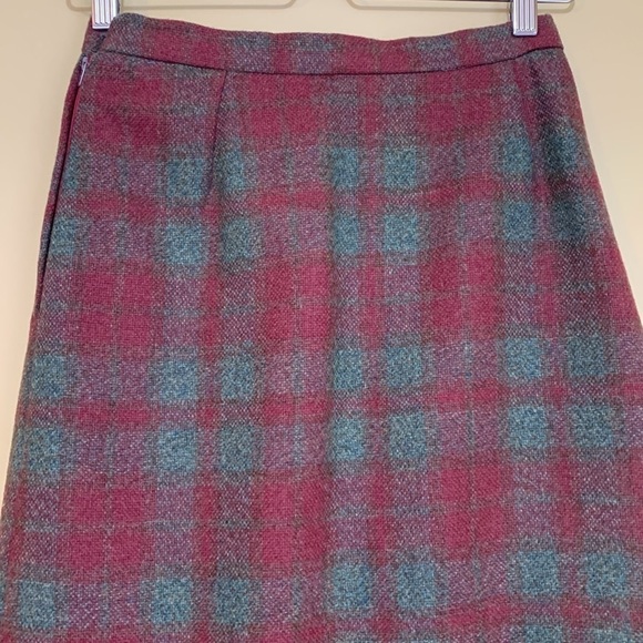 Morplan | 100% Wool Green Red Tartan Plaid Side Zip Vintage Skirt 12.5” W 30” L - Picture 5 of 16